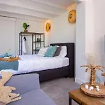 Coast Guesthouse